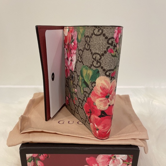GUCCI 470071 GG Supreme Monogram Blooms Print French Flap Wallet Antique Rose - Picture 9 of 13